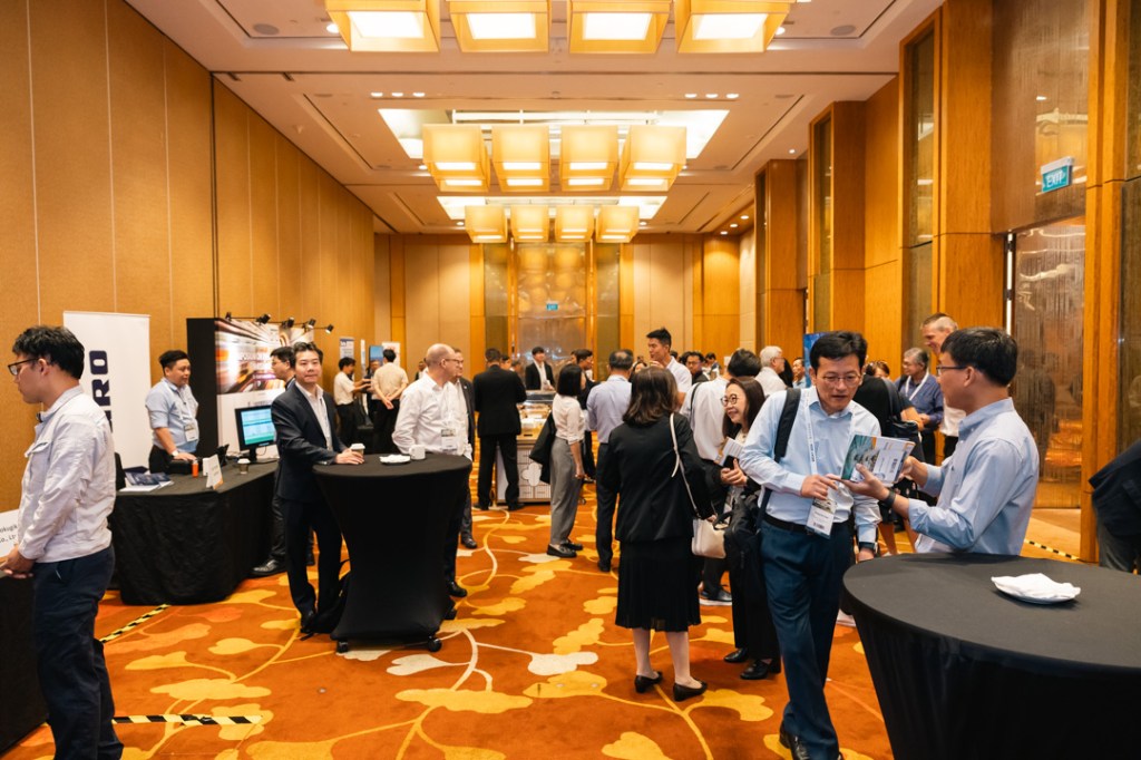 Participants and exhibitors at the SICAT 2024 conference 